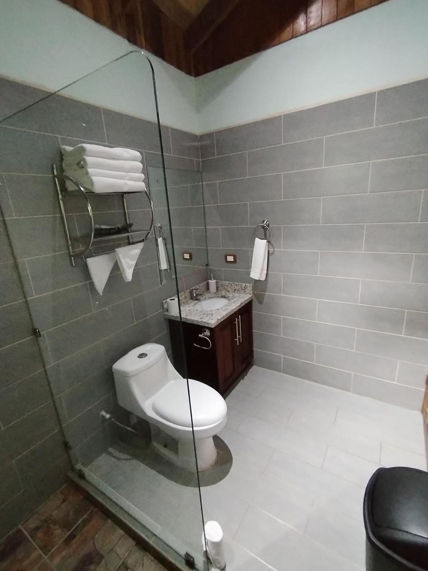 Bungalows Beachfront Hotel ปุนตาอูวา ภายนอก รูปภาพ